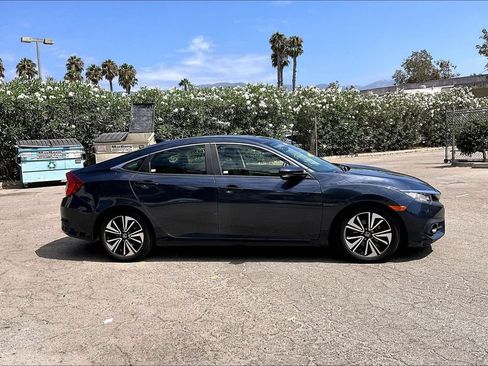 Used 2018 Honda Civic EX-T image 11