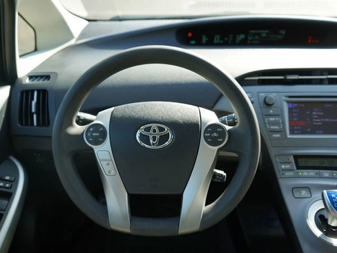 Used 2014 Toyota Prius Two image 13