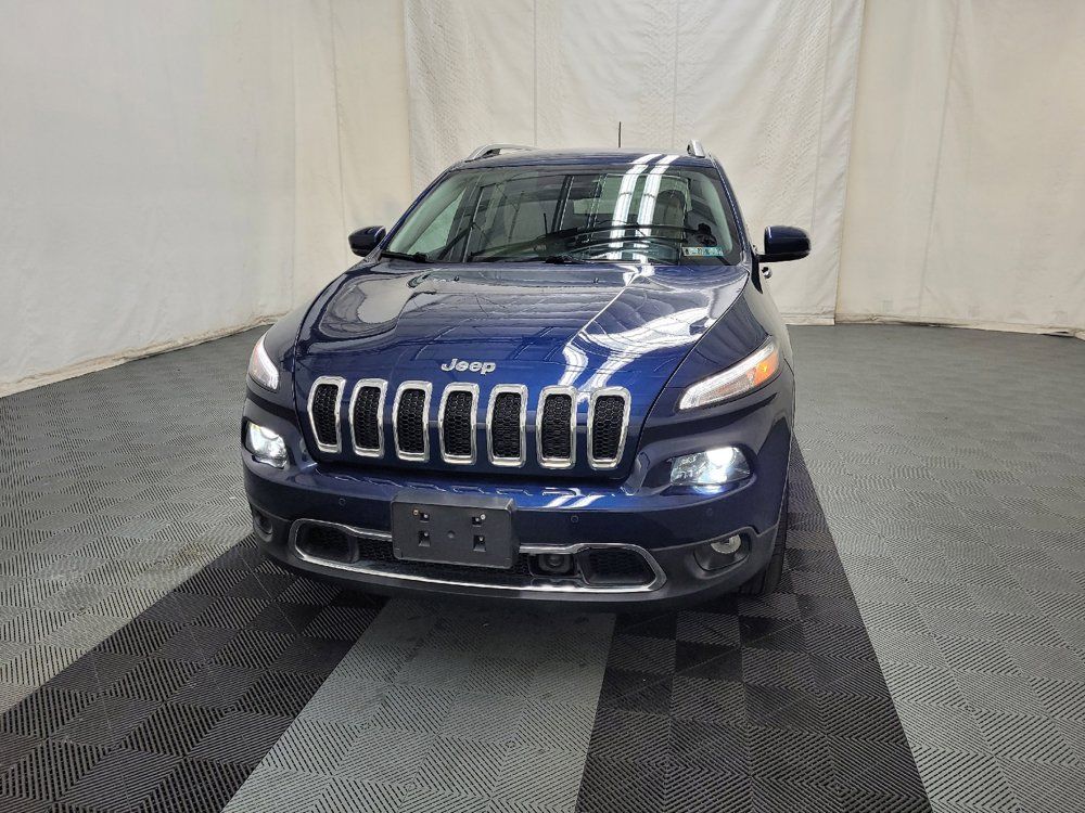 Used 2018 Jeep Cherokee Limited w/ Technology Group AWD/4WD image 15