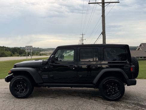 Used 2023 Jeep Wrangler Unlimited w/ Sun & Screen Package AWD/4WD image 2