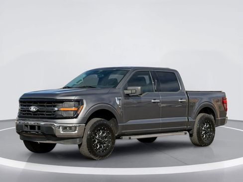 Used 2024 Ford F150 XLT w/ Mobile Office Package RWD image 2