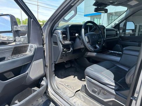 Used 2024 Ford F250 Lariat w/ Sport Appearance Package AWD/4WD image 43
