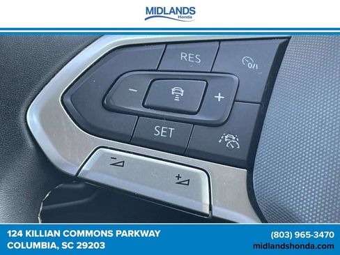 Used 2024 Volkswagen Tiguan SE FWD image 23