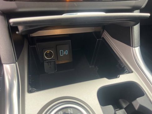 Used 2020 Ford Explorer ST image 29