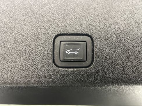 New 2025 Cadillac XT6 Luxury w/ LPO, Floor Liner Package image 33