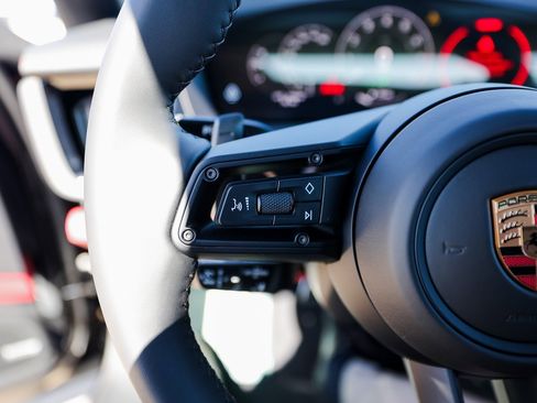 New 2026 Porsche Panamera 4S image 17