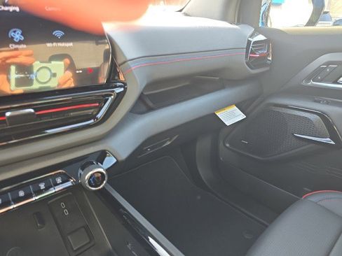 New 2025 Chevrolet Silverado EV RST image 44