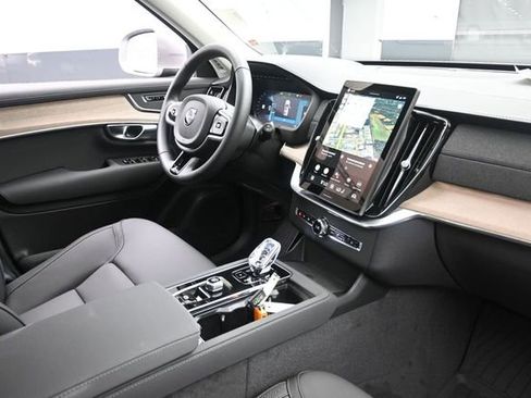 New 2026 Volvo XC90 B6 Plus w/ Protection Package AWD/4WD image 31