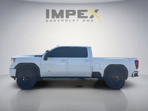 Used 2021 GMC Sierra 2500 AT4 w/ AT4 Premium Plus Package AWD/4WD image 2