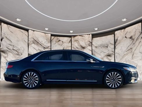Used 2017 Lincoln Continental Black Label w/ Rear-seat Package image 5