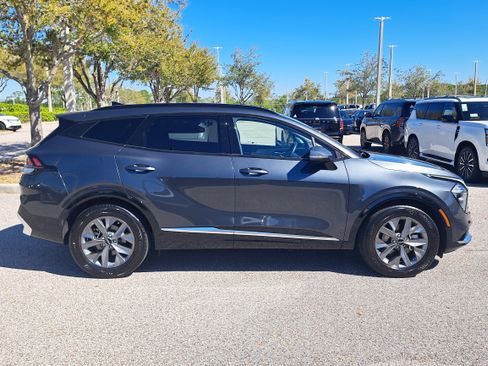 Used 2023 Kia Sportage SX image 4