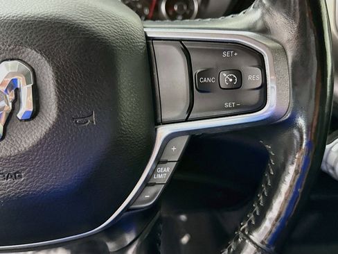 Used 2019 RAM 1500 Laramie AWD/4WD image 15