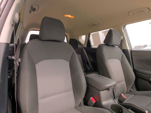 Used 2023 Kia Soul LX w/ LX Technology Package image 17