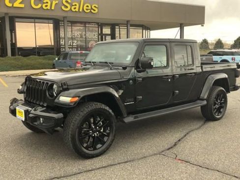 Used 2023 Jeep Gladiator Overland image 4