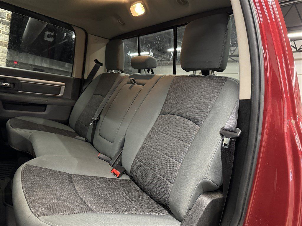 Used 2013 RAM 2500 SLT w/ Luxury Group AWD/4WD image 27