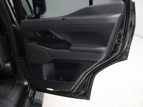 Used 2024 Lexus GX 550 image 21