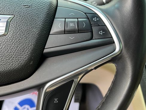Used 2017 Cadillac XT5 Premium Luxury w/ Driver Assist Package FWD image 21