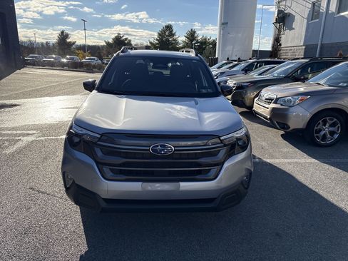 Certified 2025 Subaru Forester Premium image 10