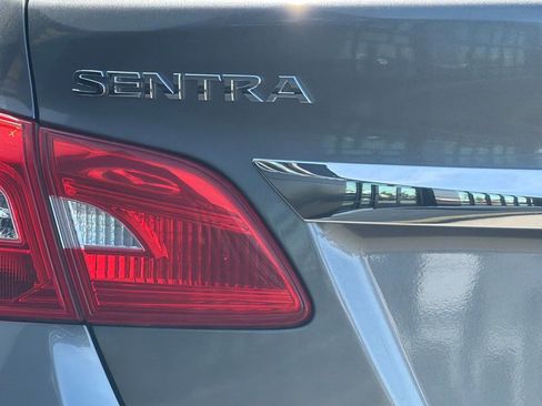 Used 2017 Nissan Sentra S FWD image 26