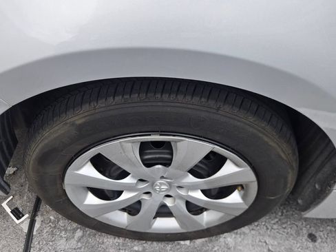 Used 2024 Toyota Corolla LE FWD image 6