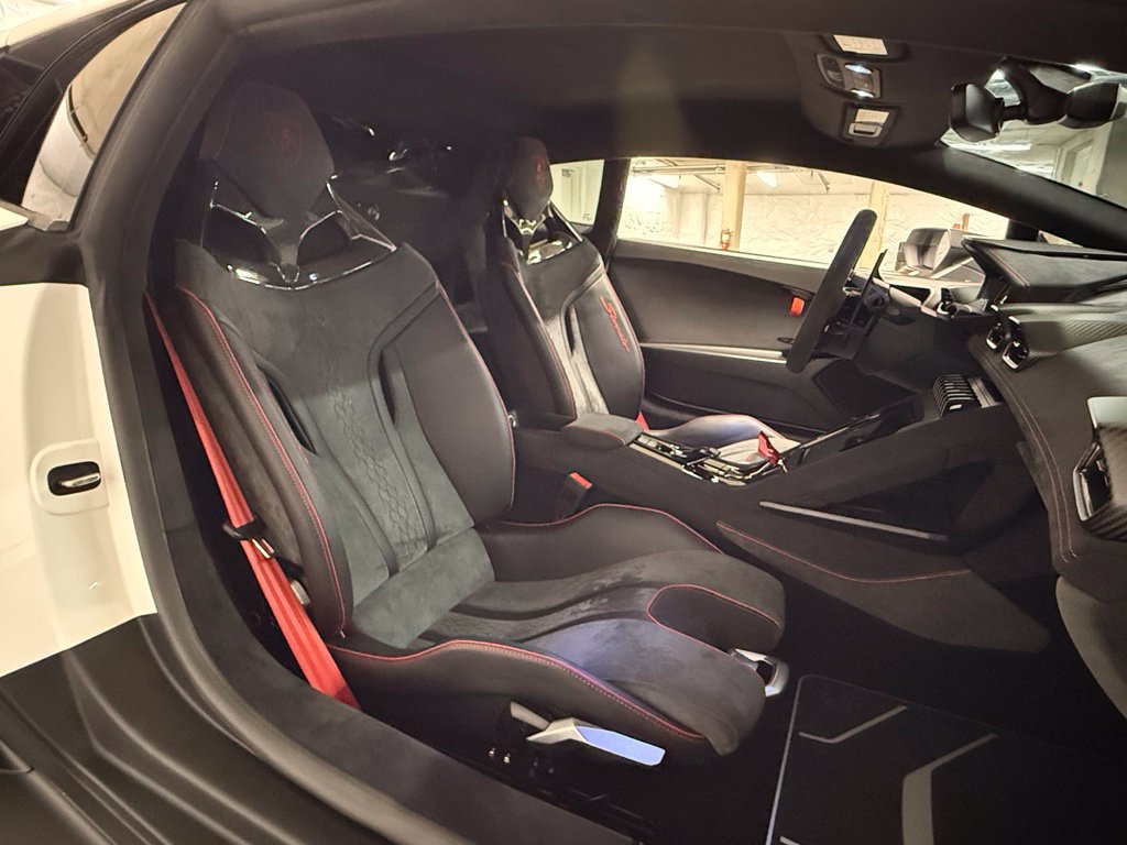 Used 2023 Lamborghini Huracan Sterrato AWD/4WD image 10