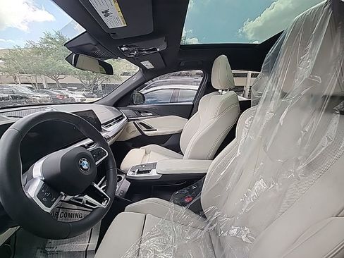 Used 2026 BMW X2 xDrive28i image 2