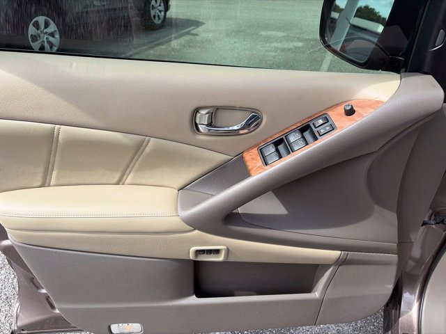 Used 2014 Nissan Murano LE w/ Platinum Edition Package AWD/4WD image 32