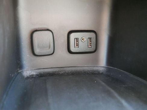 Used 2019 GMC Acadia SLT w/ LPO, Floor Liner Package AWD/4WD image 29