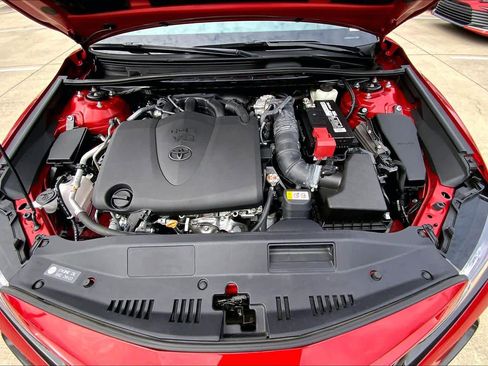 Used 2021 Toyota Camry XSE image 30