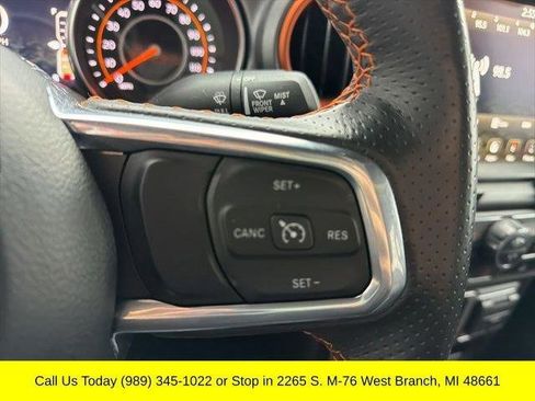 Used 2023 Jeep Gladiator Mojave w/ Cold Weather Group AWD/4WD image 22