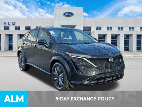 Used 2023 Nissan Ariya AWD image 3