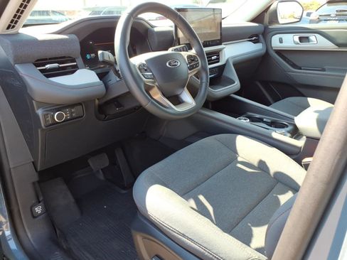 Used 2026 Ford Explorer Active image 12