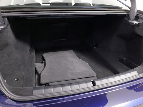 Used 2023 BMW 760i xDrive w/ Executive Package image 65