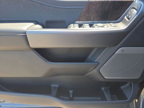 New 2025 Ford F350 Lariat w/ Lariat Ultimate Package image 11