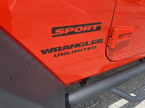Certified 2015 Jeep Wrangler Unlimited Sport w/ Quick Order Package 24S image 18