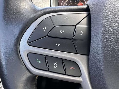 Used 2020 Jeep Cherokee Limited AWD/4WD image 18