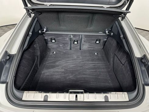 Used 2023 Porsche Panamera 4 Platinum Edition w/ Smoking Package image 31