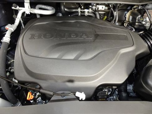 New 2026 Honda Odyssey Touring image 9