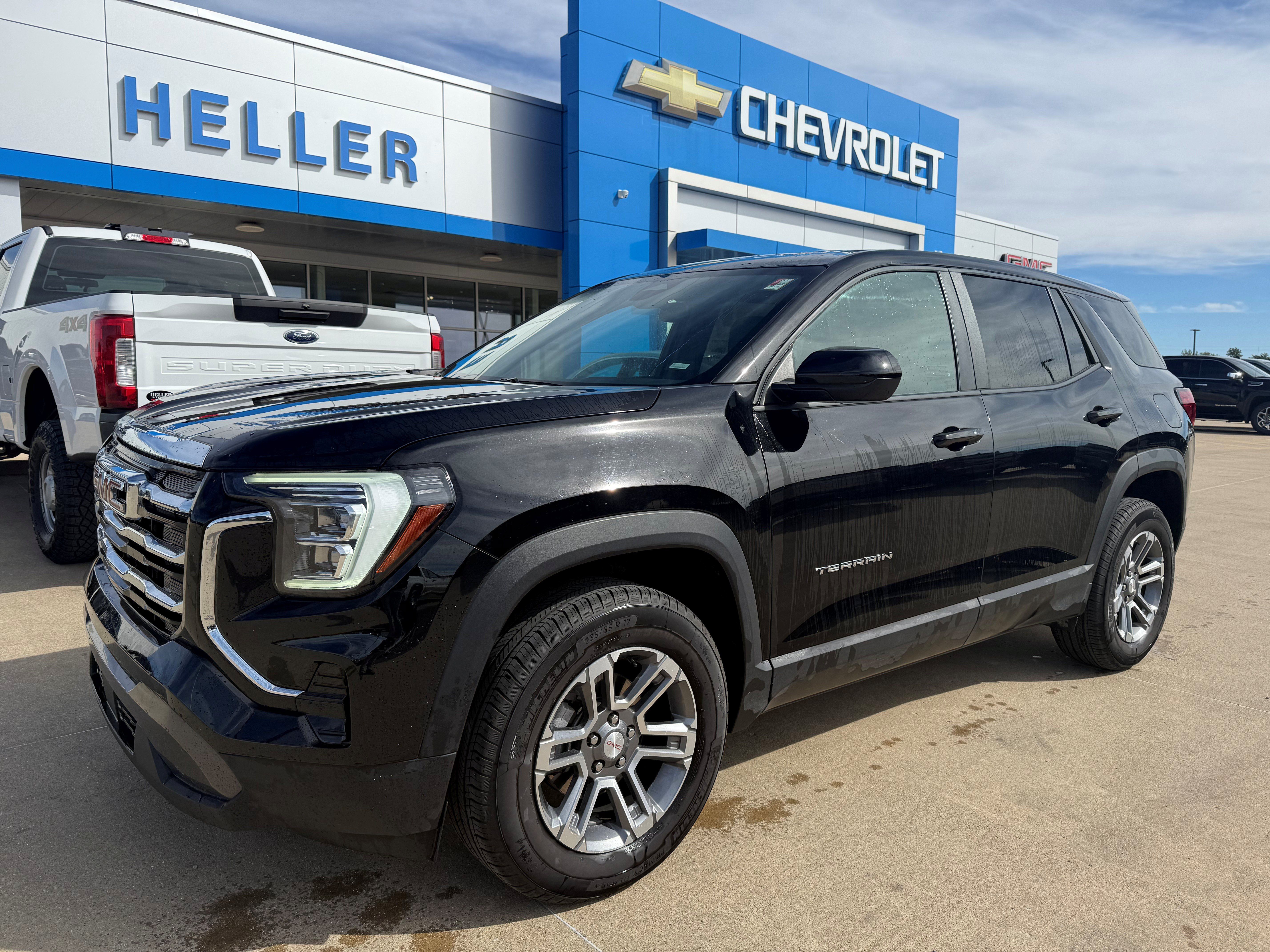 Used 2026 GMC Terrain Elevation FWD image 3