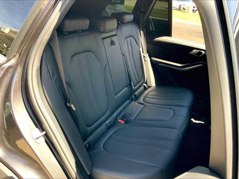 Used 2022 BMW X5 xDrive40i image 18