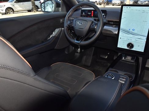 Certified 2023 Ford Mustang Mach-E GT image 15