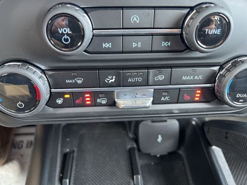 New 2025 Ford Bronco Badlands image 26