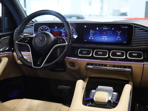 Used 2024 Mercedes-Benz GLE 350 4MATIC image 32