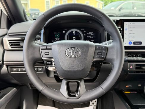 Used 2025 Toyota Camry XSE w/ Premium Package FWD image 32