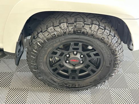 Used 2023 Toyota 4Runner SR5 Premium w/ Moonroof Package RWD image 11