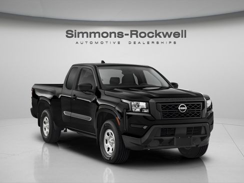 Used 2023 Nissan Frontier S AWD/4WD image 8