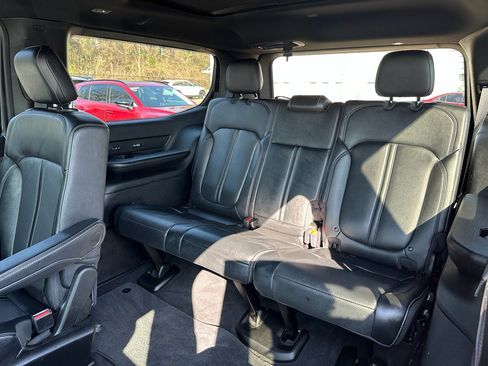 Used 2022 Jeep Wagoneer Series III w/ Premium Group I image 10