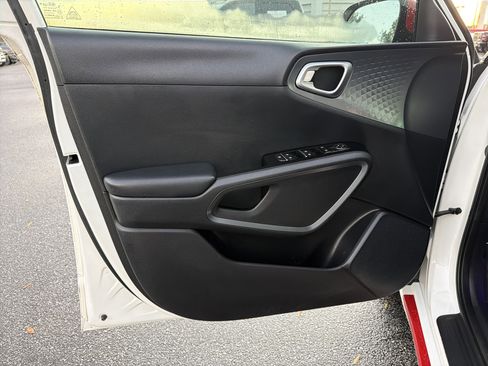 Used 2020 Kia Soul GT-Line image 11