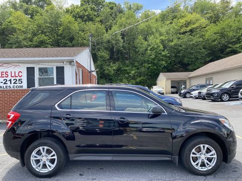 Used 2017 Chevrolet Equinox LS AWD/4WD image 5