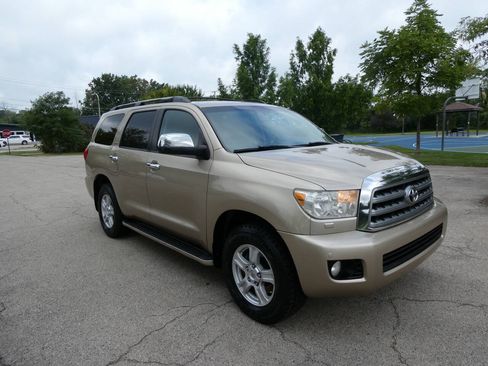 Used 2008 Toyota Sequoia Limited AWD/4WD image 3